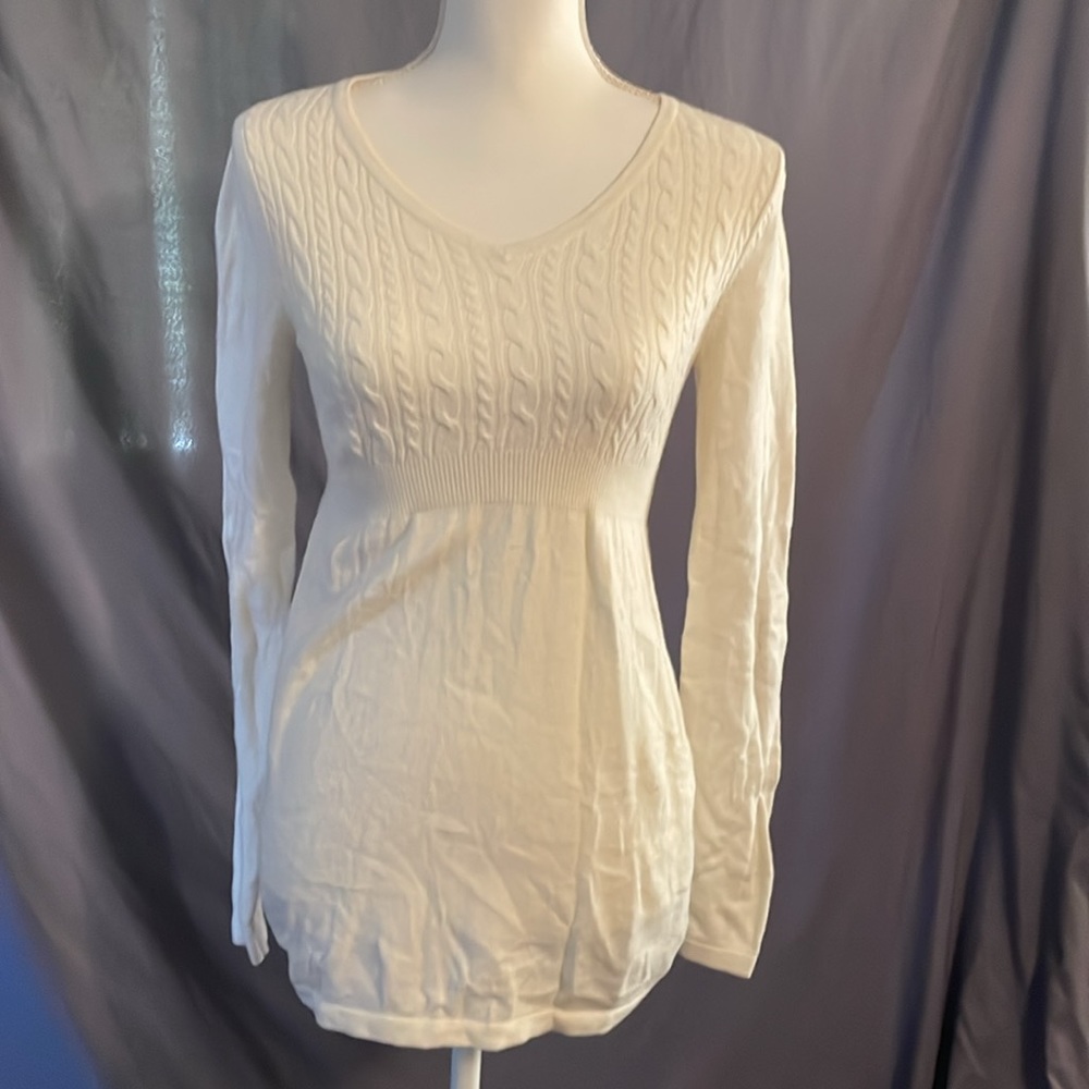 Liz Lange maternity shirt